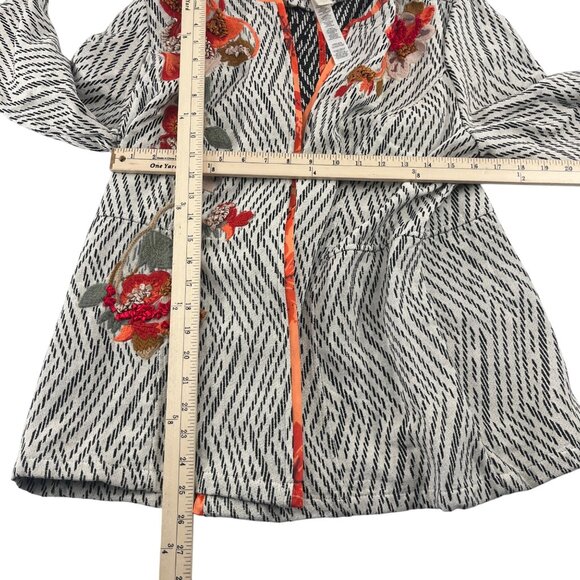 Chico's Embroidered Artisan Applique Jacket Size 2 Large Soft - Picture 4 of 5